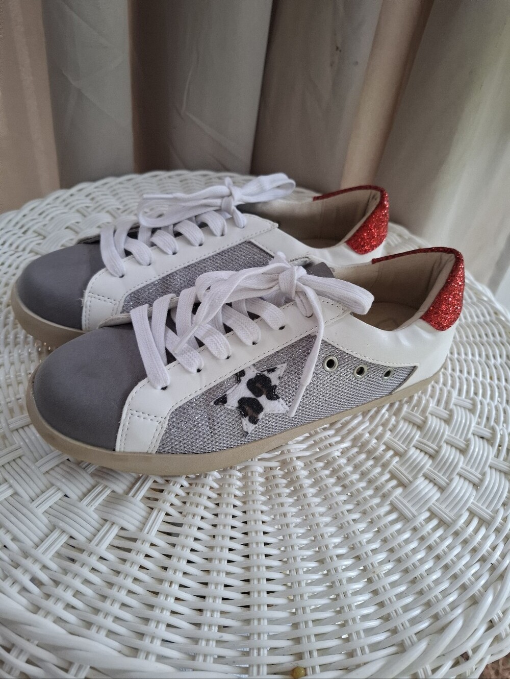 BEACH by Matisse Melody Star Spangled Lace-Up Slip-On Sneakers  Size 8